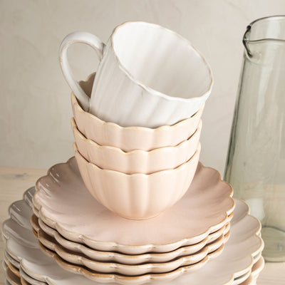 Amelia Plate L, Blush