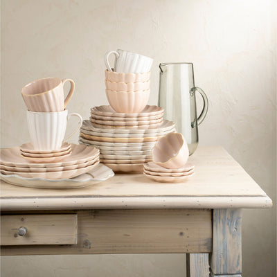 Amelia Plate L, Blush