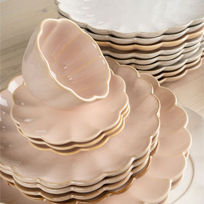 Amelia Plate M, Blush