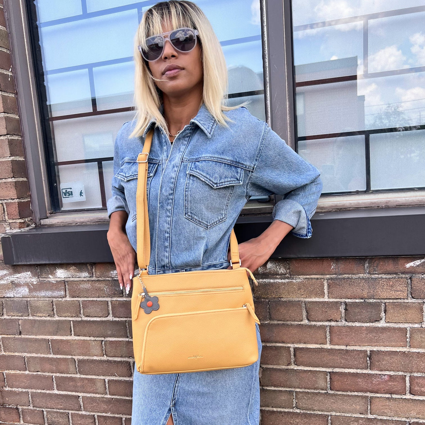 Citron Messenger Bag - Mustard