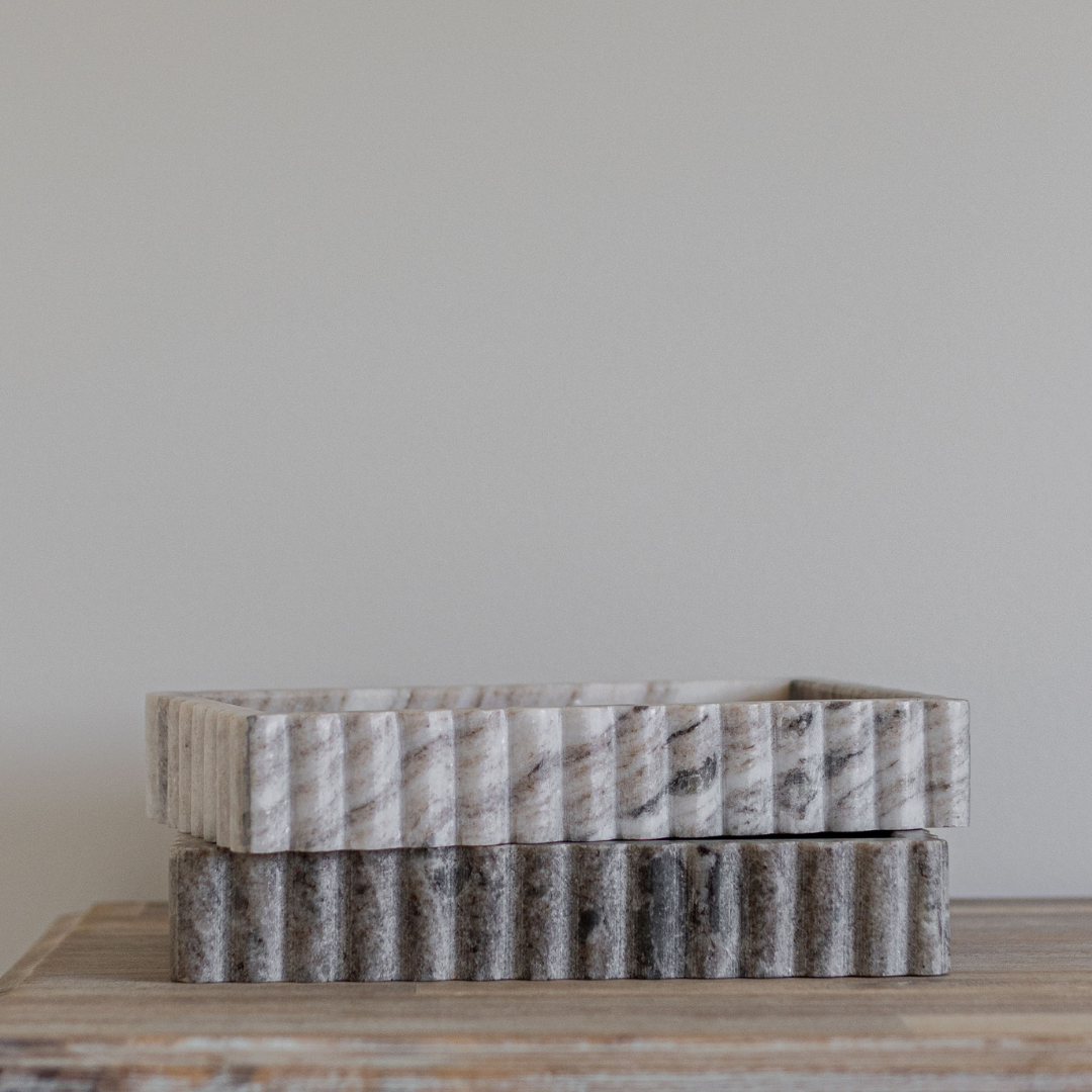 Scalloped Marble Fluted Bridge Tray Beige