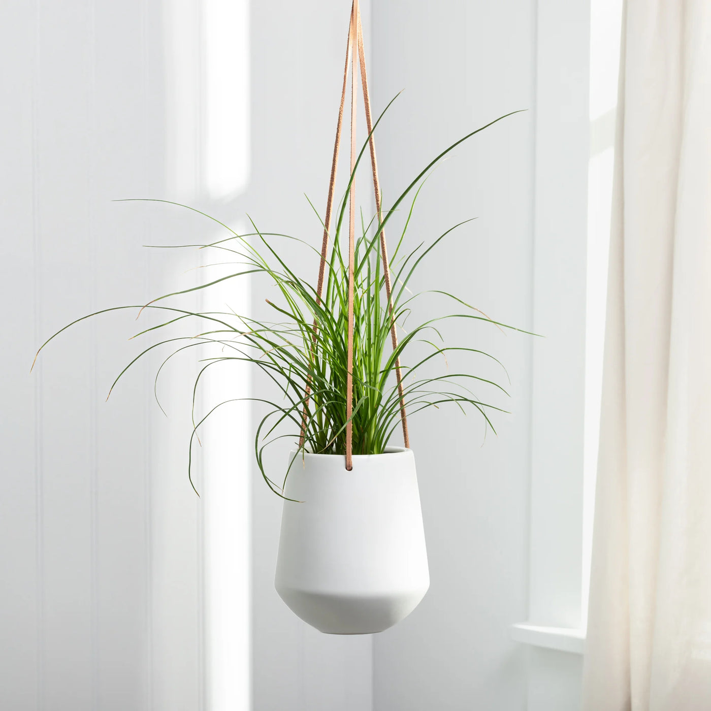 Ashbury Leather Hanging Planter - White